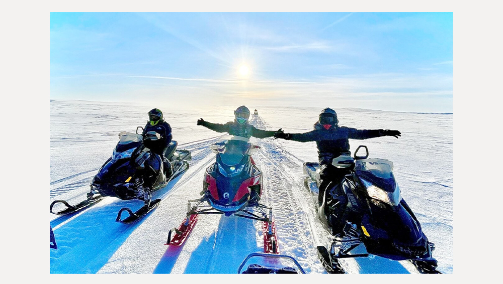 Moto-Sport-Schweiz-2023-03-Adventure-Lesereise-Galledia-Fachmedien